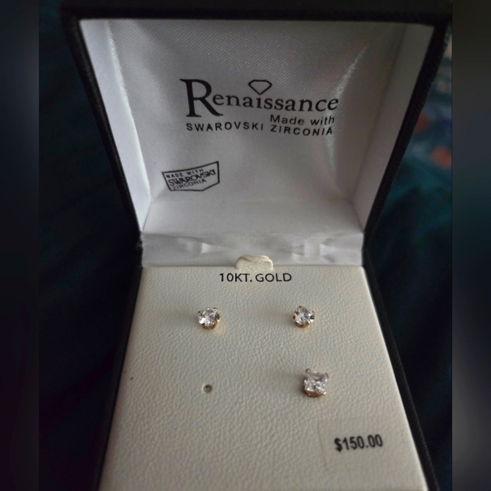 Gold Stud Earrings with Swarovski Zirconia